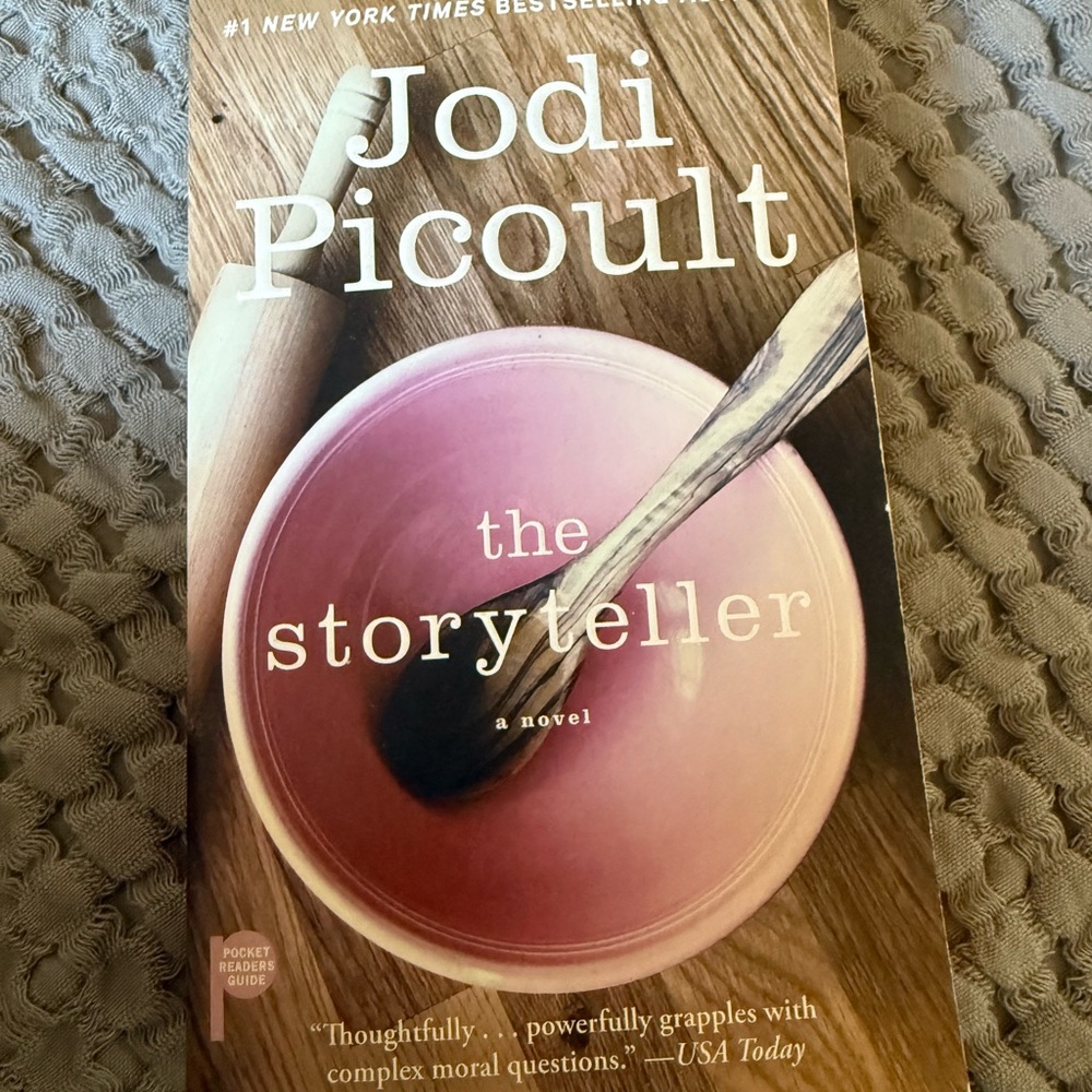 The Storyteller by Jodi Picoult Paperback